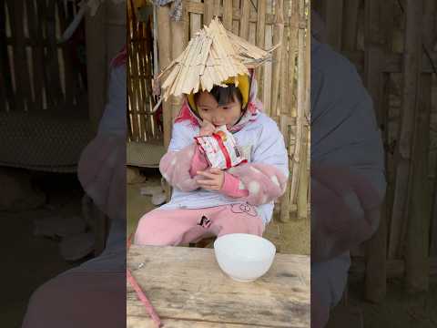 poor baby #shortvideo #funny #singlemomof3 #cute #youtubeshorts #viralshort #viralvideo #sad #comedy