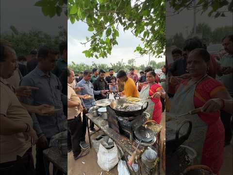 Hardworking Gujarati Aunty Selling Mirchi Bhajiya #shorts #indianstreetfood
