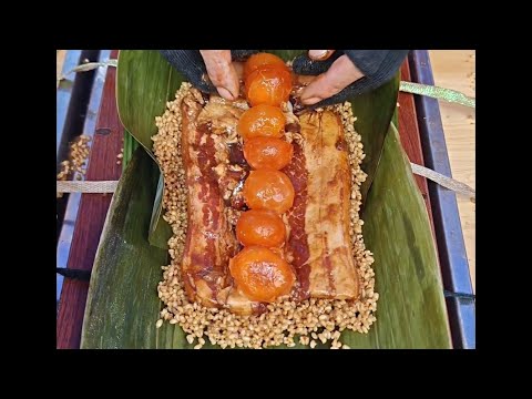 Huge Chinese Zongzi / Rice Dumplings making by the road