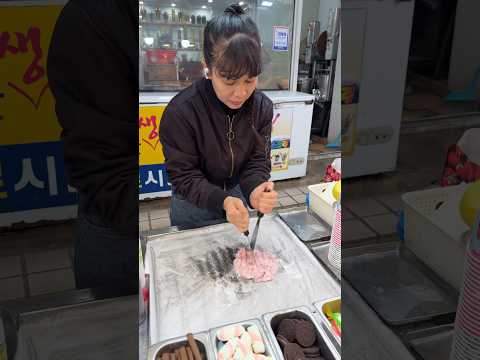 Machine gun lady’s ice cream rolls 머신건레이디 철판아이스크림 #koreanstreetfood