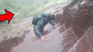 कैमरे में रेकॉर्ड 10 हैरतअंगेज  वीडियो  10 MOST STRANGE MOMENTS CAUGHT ON CAMERA