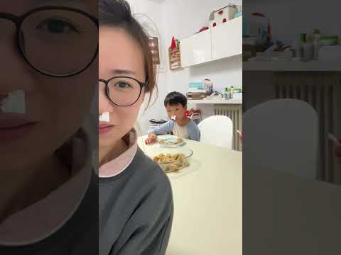 她很多口味，都和我不一样😂@July.JJJJJJ @July.J-English @July.j-Spain