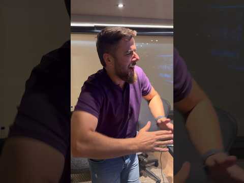 Ouça e assista agora a nova moda dos nossos amigos @ClaytoneRomario com participação nossa! 🔊😎