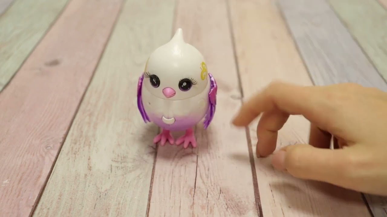 Птица Lil' Bird Tweeterina интерактивная белая - видео Птица Lil' Bird Tweeterina интерактивная белая - видео