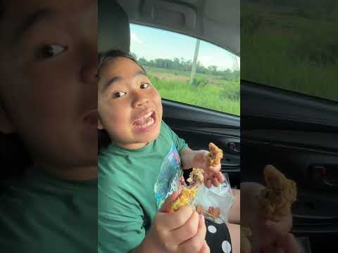 #yimjafamily #funny #ตลก #ขำขำ กินไก่ไหม