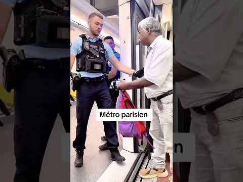 a normal day in metro #viralvideo #automobile #shortviral #funny #barcelona #travel #memes