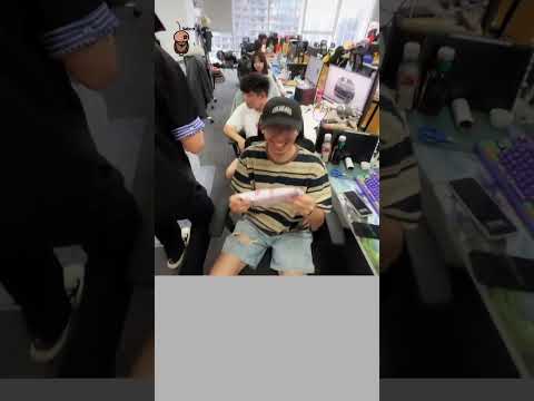Khi anh sếp thưởng tiền cho nhân viên - Chuyện công sở vui #reviewvui