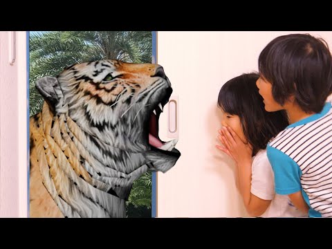 巨大なトラが現れた!! 魔法の扉を開けるとトラの世界へ?! Magic door in our house