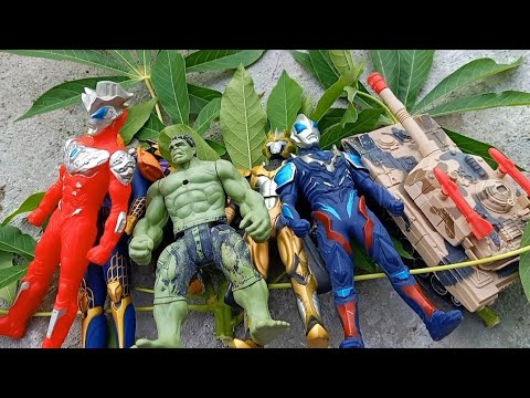 Menemukan Kotak Mainan Ultraman | Ultraman Zero Ultraman Ginga RB WOw