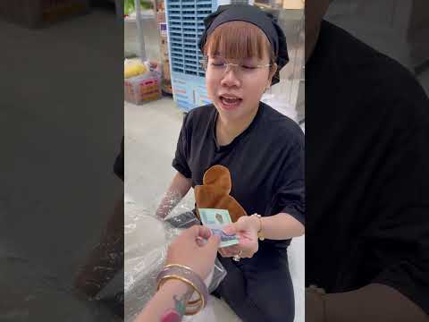 Tiền này 1 tờ xài lúc hết máu, 1 tờ thì xài lúc hết thở :))) #banhtrangvannguyen