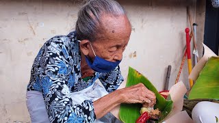 Hardworking Grandma Selling Traditional Indonesian Dessert - Indonesian Street Food