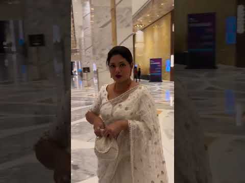 কে বলতে পারবে আমার ব্যাগে কী আছে?#tisha #nusratimrosetisha #shortvideo #entertainment