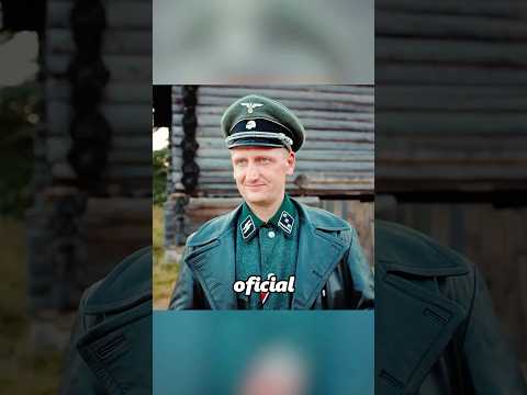 El oficial se comió una manzana delante de un prisionero de guerra.#movie #viralvideo #shorts #film