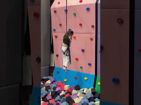 Maahi Tinku ki trampoline mai masti 💃💃