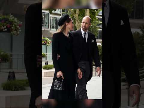 They stick together like a newlywed couple. #royal #princewilliam #katemidddleton