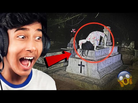 Watching the Scariest Videos on Internet (PART 2)