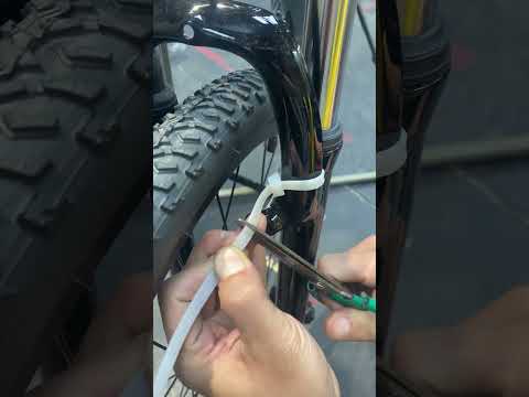 Đừng để vành lệch phá hỏng chuyến đi! Mẹo cân vành nhanh gọn cực hay!