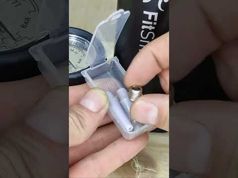 Обязательно запомни эту хитрость! Как можно легко смазать петли на воротах? #shorts