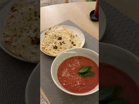 Soupe de tomates 😍 #recette #healthy #diner #amour