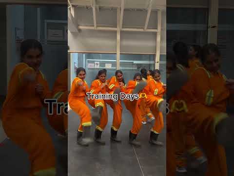 Ee song nod Njan 100% yojikkunnu🙂🤣|Arathi Vinod| #cabincrew #training #shorts #fyp