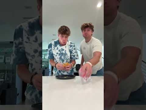 #food #pizzachallange #cookingpizza #funny #pizzacompetition #pizzacooking #challenge #pizzarecipes