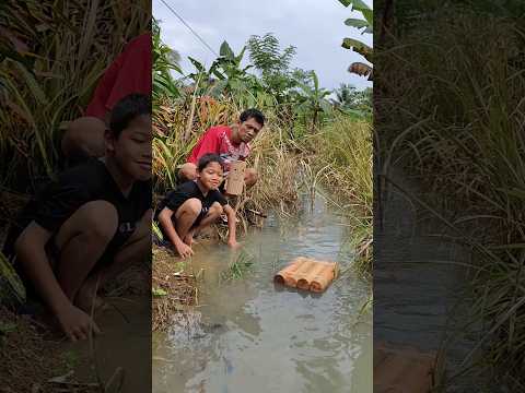 Menyelamatkan asasino capucino memakai rakit #shorts #family #shortvideo