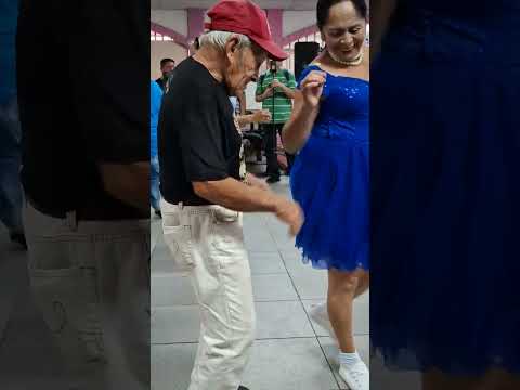 Bailan El gallo mojado cumbia #youtuberjose1