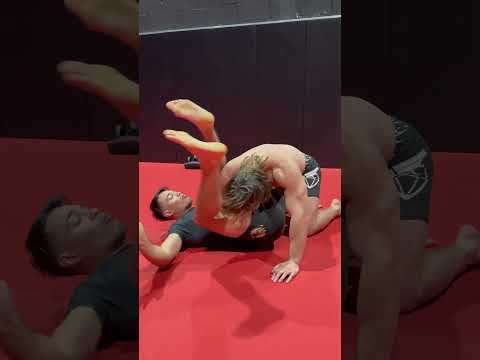 Aldo denigris aprendiendo jiujitsu