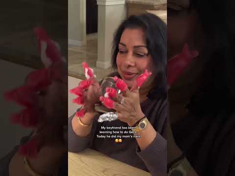 My boyfriend does mom’s nails for the first time 🥰🥰 #valentinesnails #gelxnails #gelxtutorial