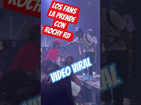 ROCHY RD CEDE EL MICRÓFONO A UN FANÁTICO ¡La Discoteca Enloquece!