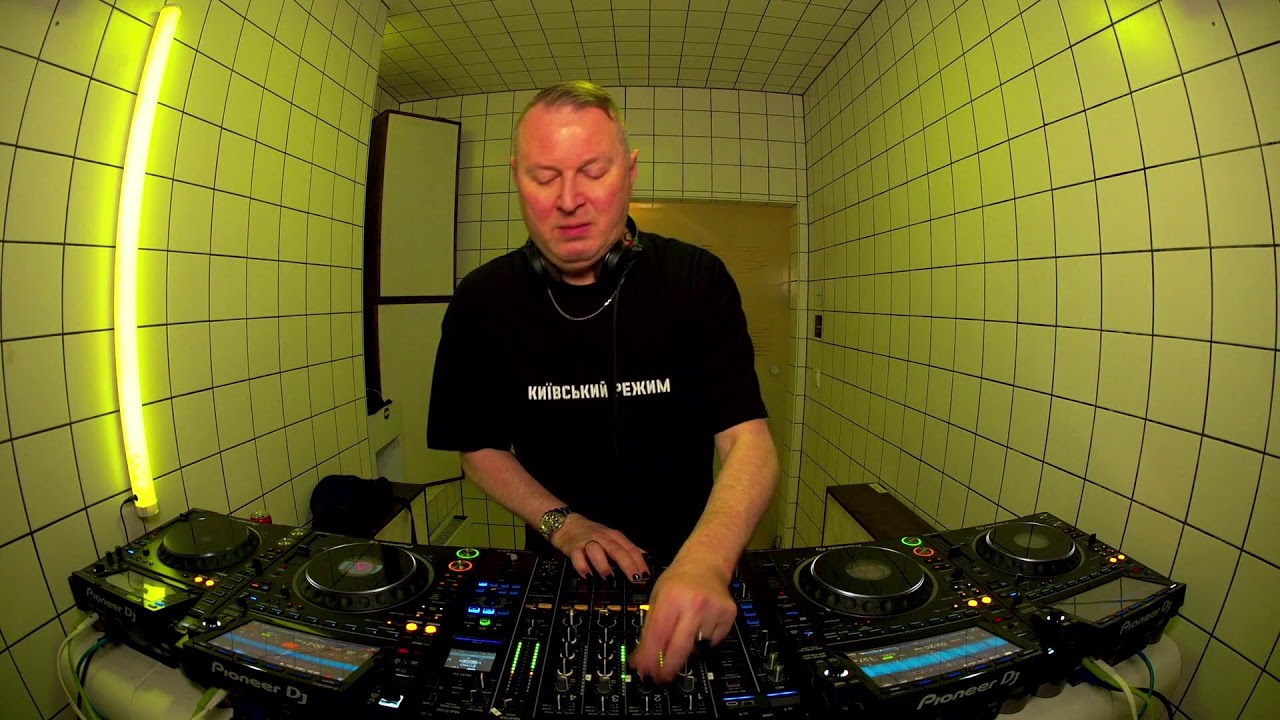 Thomas Schumacher | HÖR – December 3 / 2025