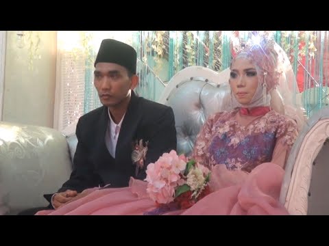 Expresi Pengantin Ketika di Nasehati Bude Nya