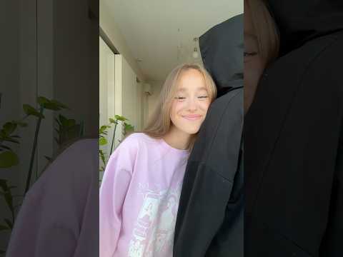 с кем? 🩷🩷🩷 #trend #tiktok
