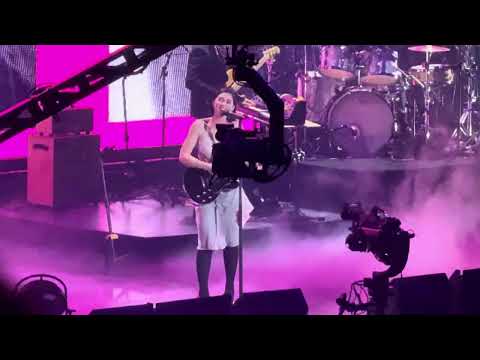 Close To You - Gracie Abrams [iHeartRadio Jingle Ball Concert 2024 - Madison Square Garden,New York]