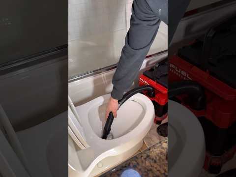 resetting a leaking toilet with a new closet flange #plumber #plumbing