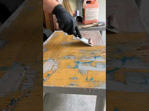 What’s worse than a sand beige paint job? RESTORING rare Lane chest side tables + stripping paint!