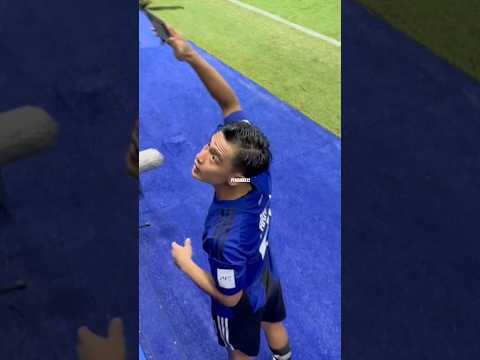 RESPECT! ARHAN HAMPIRI BOBOTOH DI TRIBUN