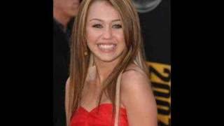 Miley Cyrus At The American Music Awards  2007