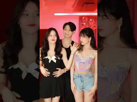 Sophia is third wheel again haha do you want to collaborate with her watch our newvlog now on YT