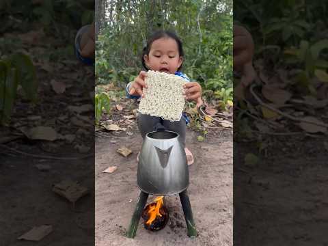 Survival Skills: Single mom show SMART ideas and USEFUL with noodles in forest #camping #bushcraft