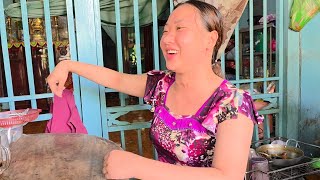 Thiếu nữ bệnh lạ làm karaoke malsysia về hát dễ thương
