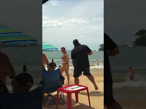 🏖️ Balneário Camboriú 🇧🇷 Laranjeiras Beach | Santa Catarina, Brazil #shorts