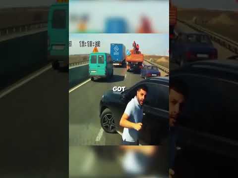Angry Driver messed with the Wrong Trucker! #bikers #roadrage