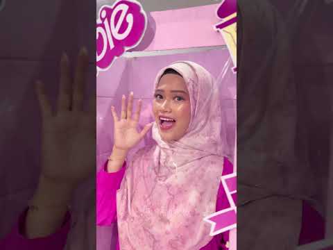 KETIKA BUNDA ANNISA JADI BARBIE