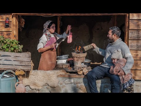 Quzu içalatından üzəri xırçıltılı,içi sulu Çebureklər! Campfire Cooking