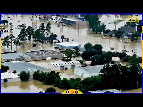 Ugu yaraan 13 qof ayaa ku dhintay  roobab waaweyn oo ka da ay Jimcihii gobolka Texas ee  Mareykanka