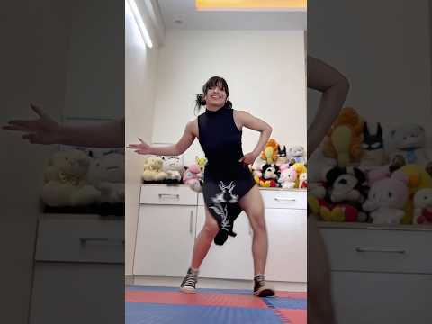 Self taught dancer too 💋 #trend #dance #dancevideo #edit #kawai #ytshorts #hiphop #transition