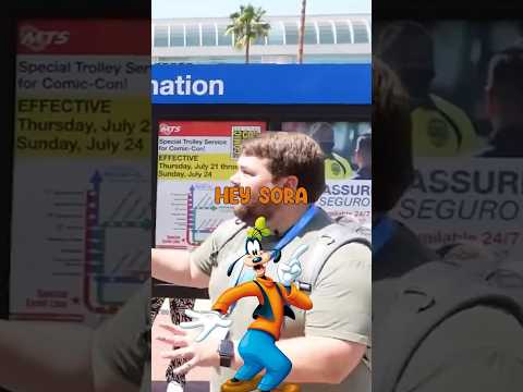 Surprising Cosplayers with Impressions! #comiccon #shorts #dracula #impressions
