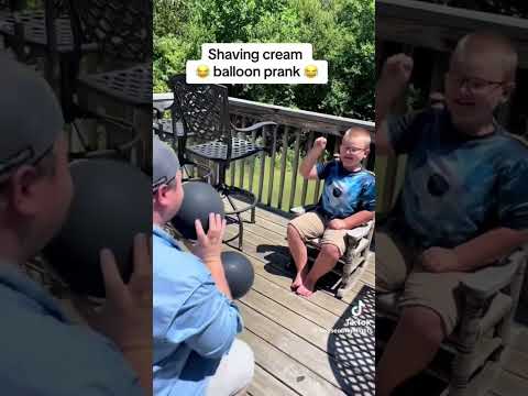 Shaving cream prank 🤣 #trending #viraltrends #fortnite #fortnitegamplay #trollface #memes #memesdai