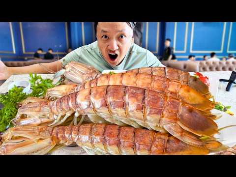 ALL YOU CAN EAT Vietnamese MONSTER SHRIMP & CRAB Buffet in Ha Long Vietnam